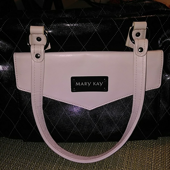 Handbags - Marykay duffle bag